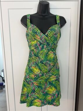 SWIM SUIT - LANDS END SIZE 6- 2 piece Tankini - skirt swim set